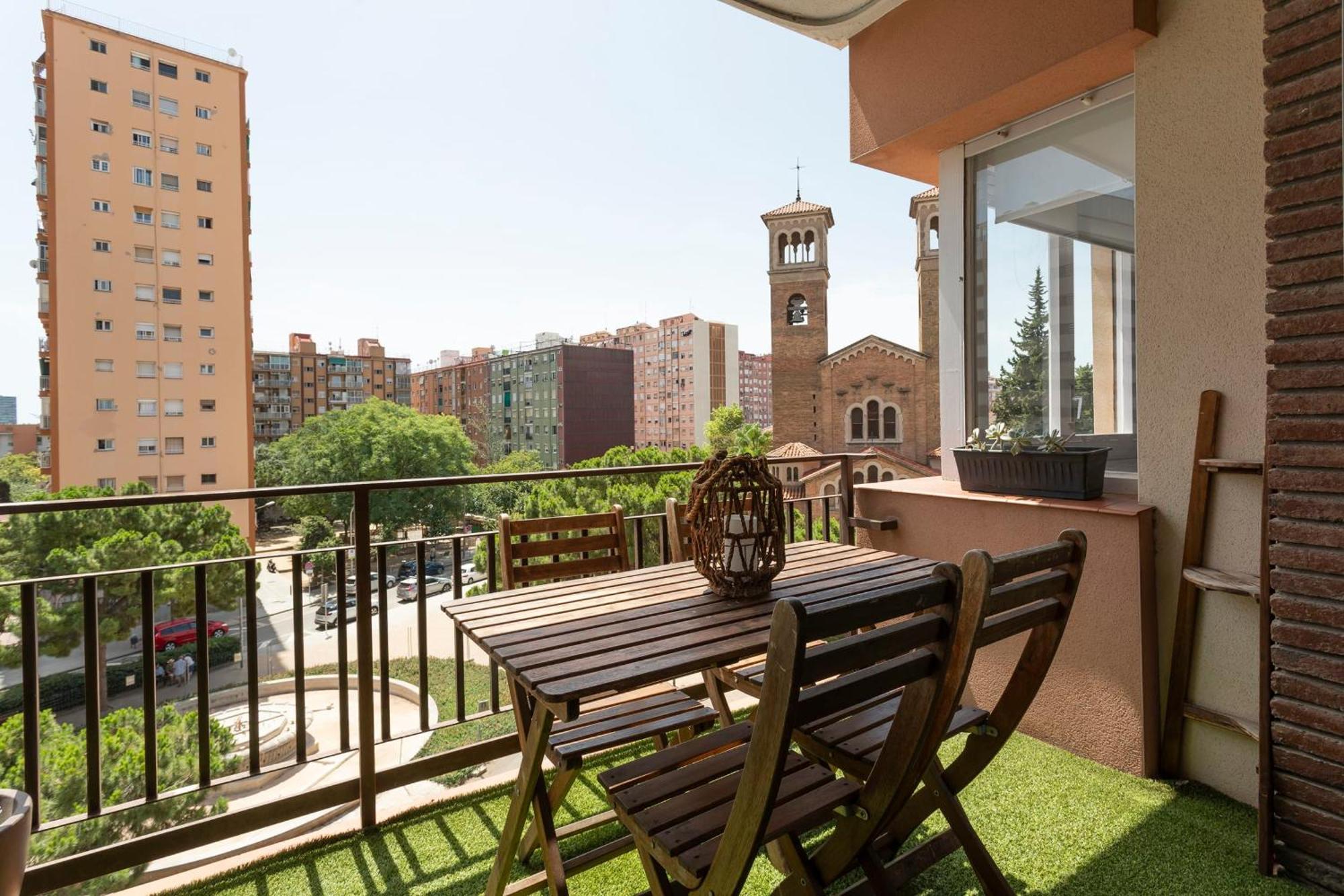 הוספיטלט דה יוברגאט Cozy Apartment Near Fira Gran Via With Ac מראה חיצוני תמונה